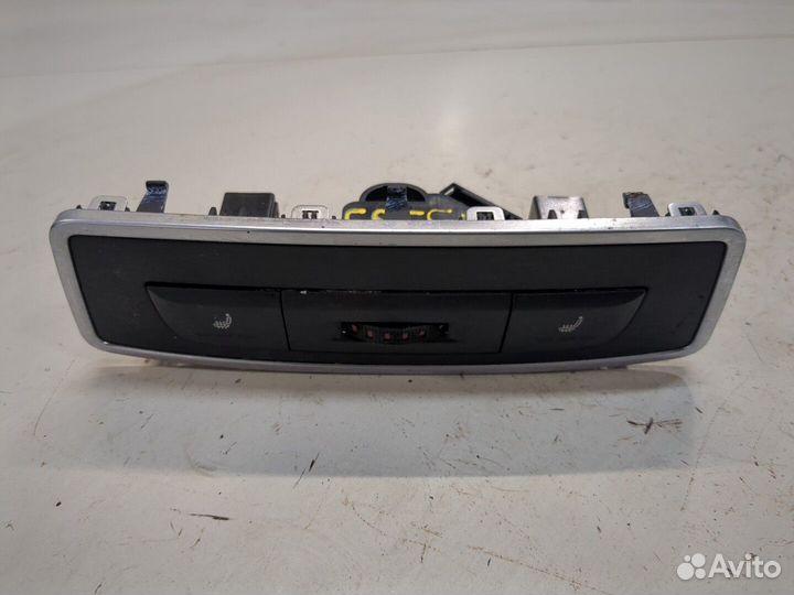 Кнопка обогрева сидений Audi A4 (B8) Allroad, 2014