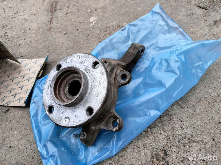 Кулак поворотный ваз 2112 левый