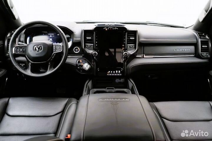 RAM 1500 5.7 AT, 2023, 10 000 км