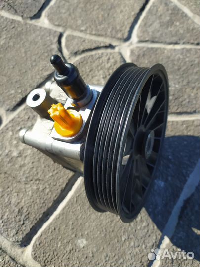 Насос гидроусилителя Volvo s40, v40 (1996-2004)