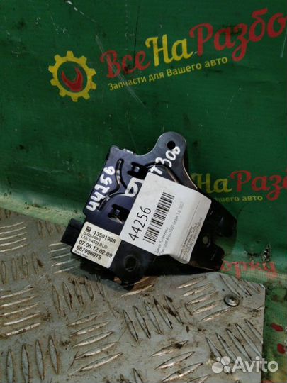 Замок багажника Chevrolet Aveo T300 седан 1.6 2012