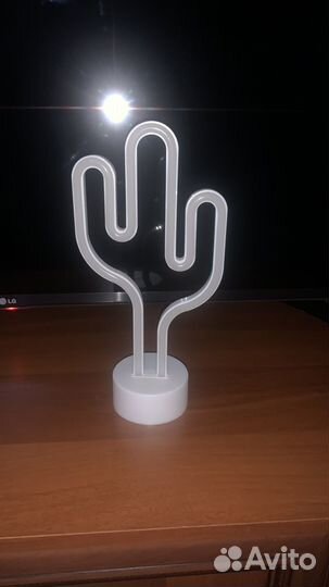 Неоновый Ночник кактус. Зеленый