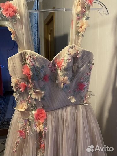 Платье на выпускной, праздничное