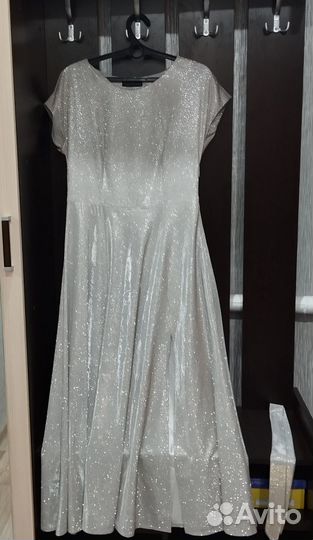 Нарядное платье 48 р