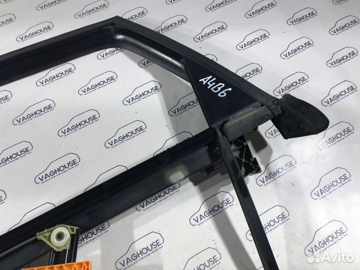 Стеклоподъемник задний левый Audi A4 B6 8E 2004