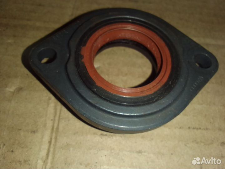 Кольцо промежуточного вала VW Passat B 1.8 ADR