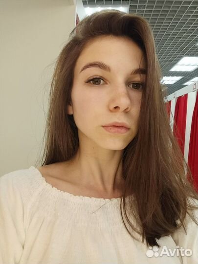 Администратор, старший продавец магазина одежды