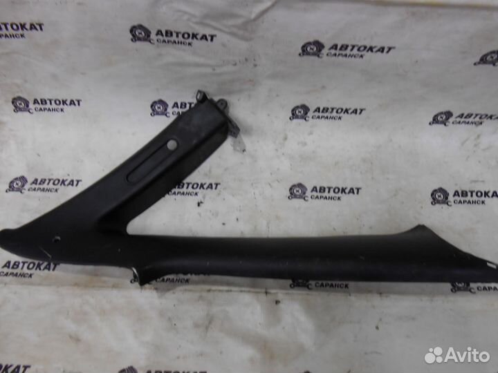Обшивка задней стойки Опель Вектра б