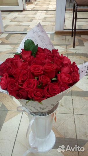 Букет. Цветы. 35 роз 50см. Доставка цветов