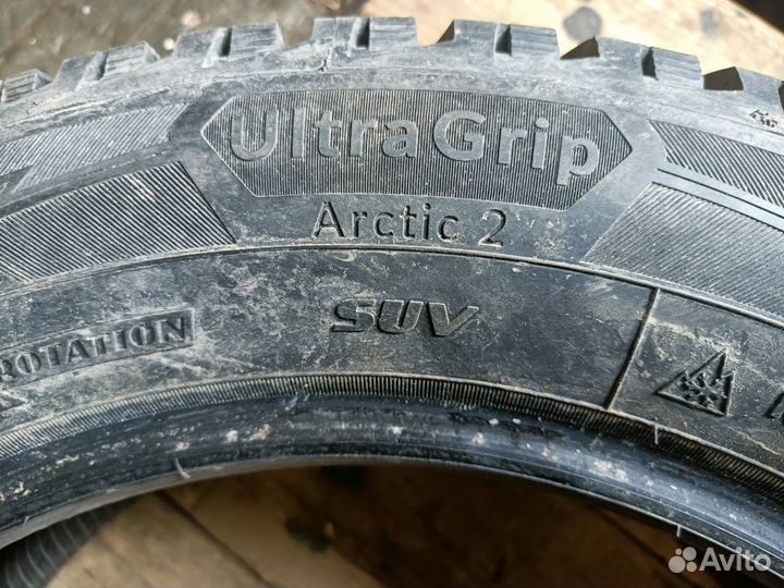 Goodyear UltraGrip Arctic 2 SUV 225/60 R17 103T