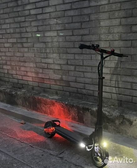 Электричесикий самокат Kugoo x1