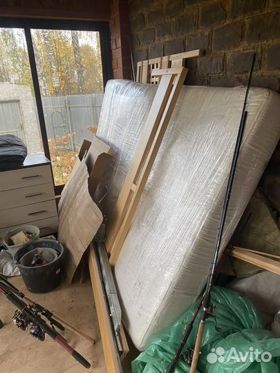 Двуспальная кровать с матрасом бу Икея