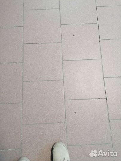 Плитка напольная бу