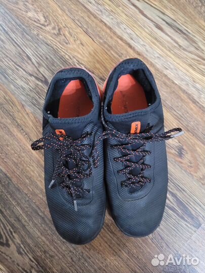 Футбольные детские кроссовки demix