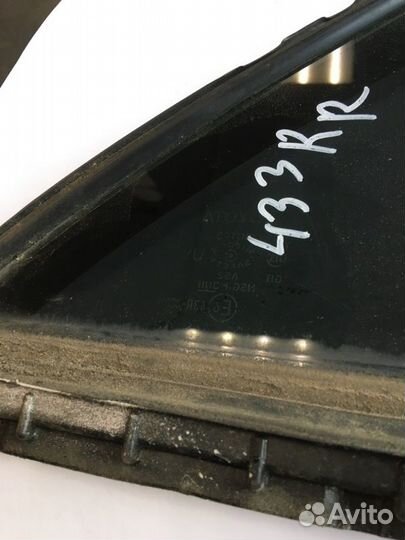 Стекло двери заднее правое Toyota Camry GSV40