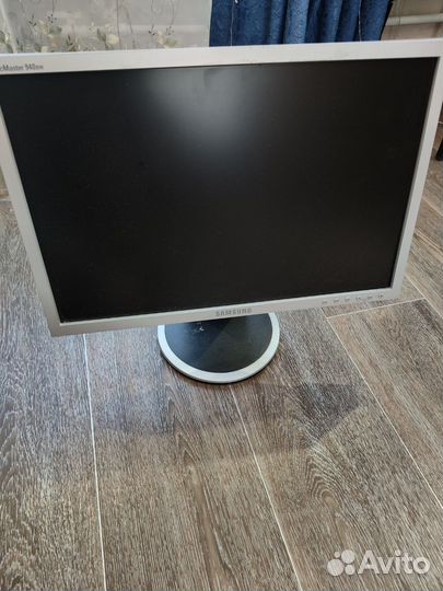 Монитор Samsung 19