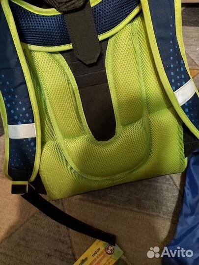 Портфель рюкзак школьный