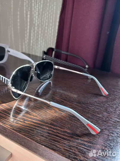 Солнцезащитные очки