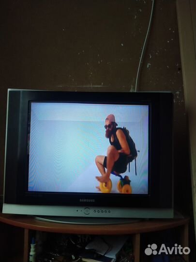Продается телевизор