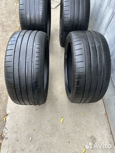 Pirelli P Zero 275/35 R20 и 285/35 R20 204ZR