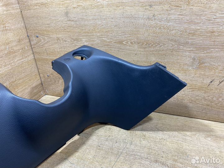 Накладка торпедо подрулевая Mercedes E W211