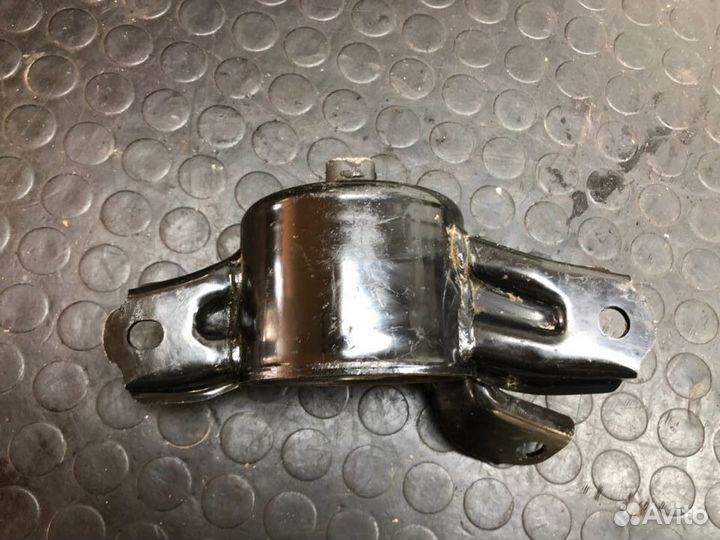 Подушка двигателя Hyundai Solaris 1 (RB)