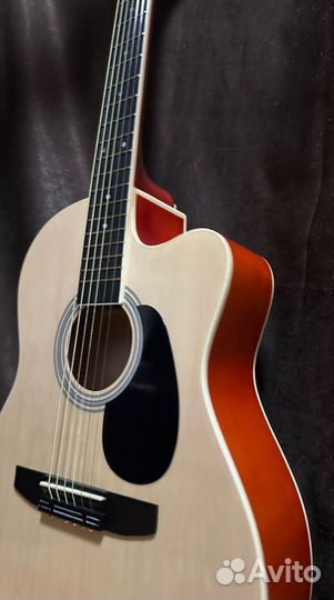 Акустическая гитара