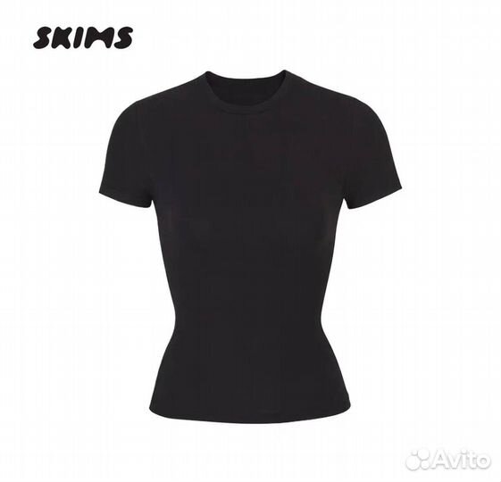 Skims футболка