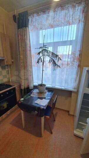 2-к. квартира, 55 м², 3/5 эт.