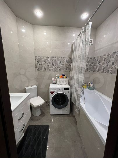 3-к. квартира, 92 м², 9/9 эт.