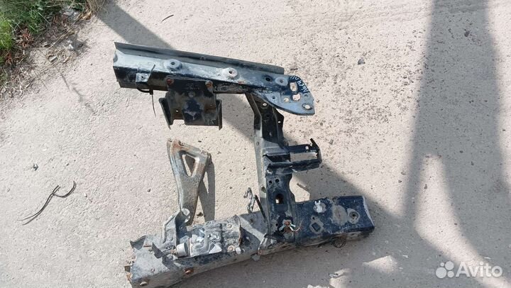 Четверть передняя правая левая audi A6/100 C4