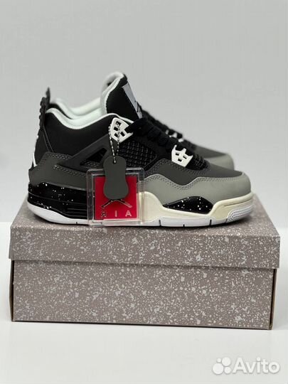Кроссовки женские Nike Air jordan 4