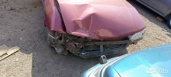 Mitsubishi Lancer 1.6 МТ, 1993, битый, 200 000 км