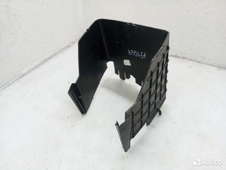 Кожух акб skoda passat B7