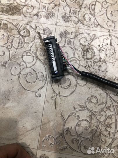 Штекер передней фары камри 70 75