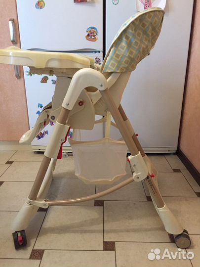 Стул для кормления