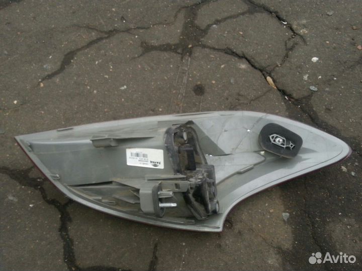 Фонарь правый задний renault megane 3