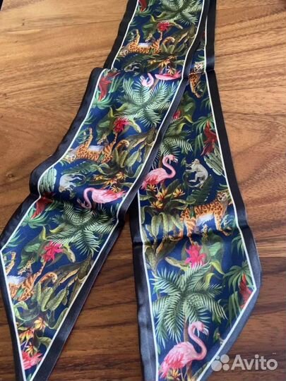 Шарфик женский шелковый (новый)