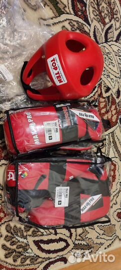 Шлем,футы, перчатки для тхеквондо S