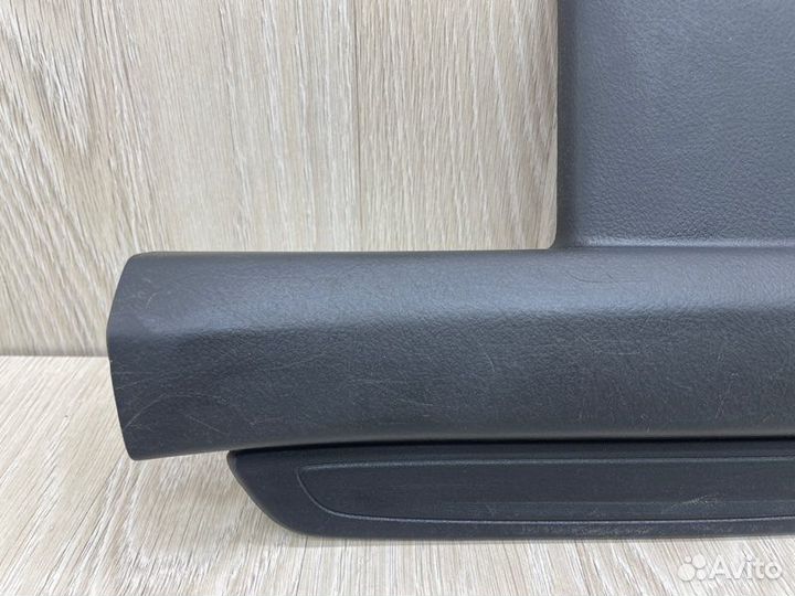 Накладка порога (внутренняя) задняя левая Toyota