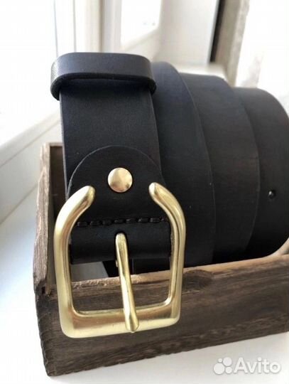 Мужской кожаный ремень ручной работы