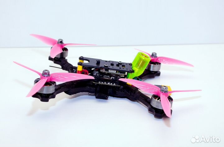 Гоночный квадрокоптер