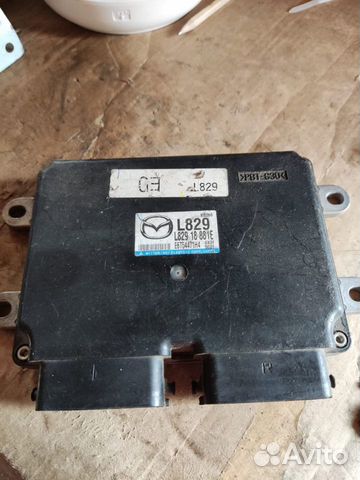Блок управления двигателем mazda, E6T54471H4