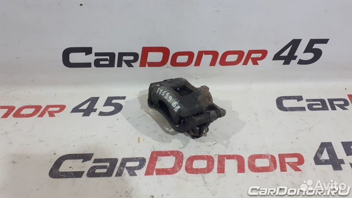 Суппорт передний правый б/у для Toyota Corolla