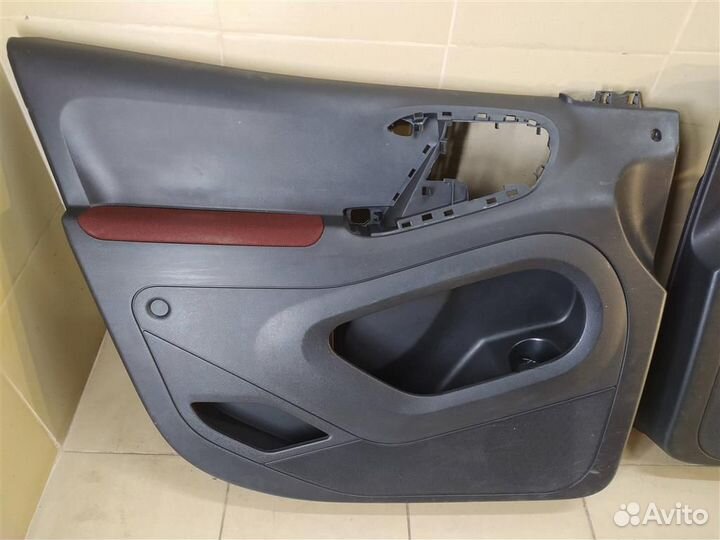 Обшивки дверей комплект Citroen Berlingo B9 2011