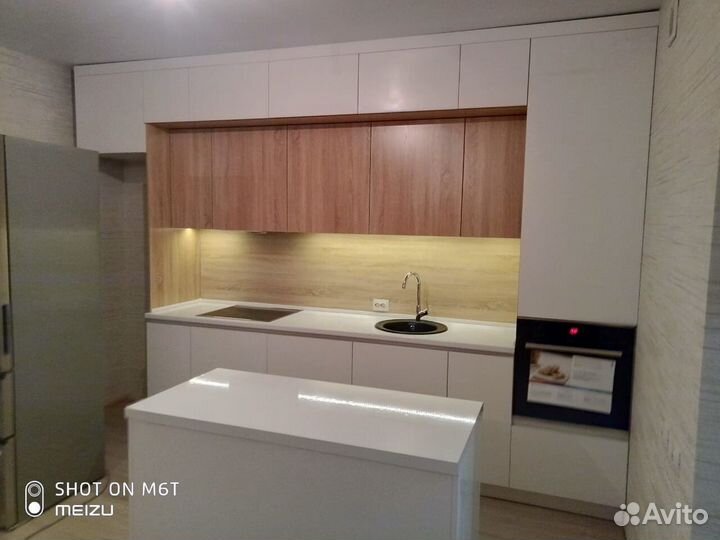 Кухонный гарнитур без ручек