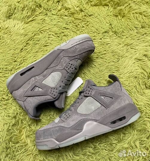 Кроссовки nike air jordan 4 retro kaws grey