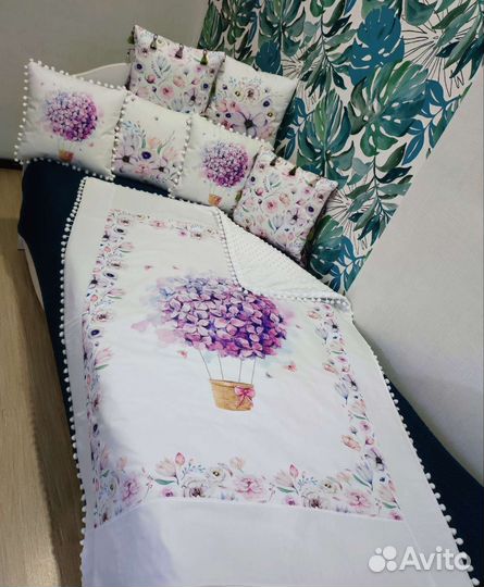 Комплект для девочки одеяло - плед + 6 подушек