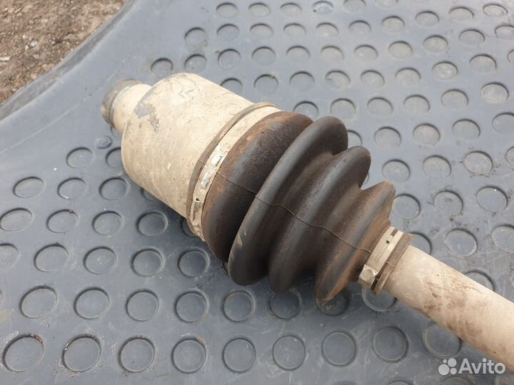 Привод передний правый Renault Logan Логан 1.6 мкп