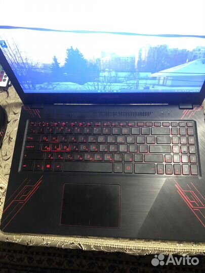 Asus gaming fx570ud